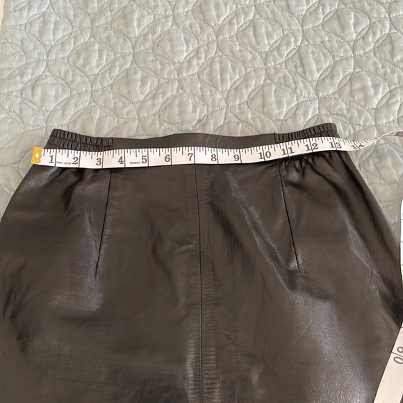 Leather pencil skirt from Paris/Milan size 40/ 10 - Picture 5 of 7